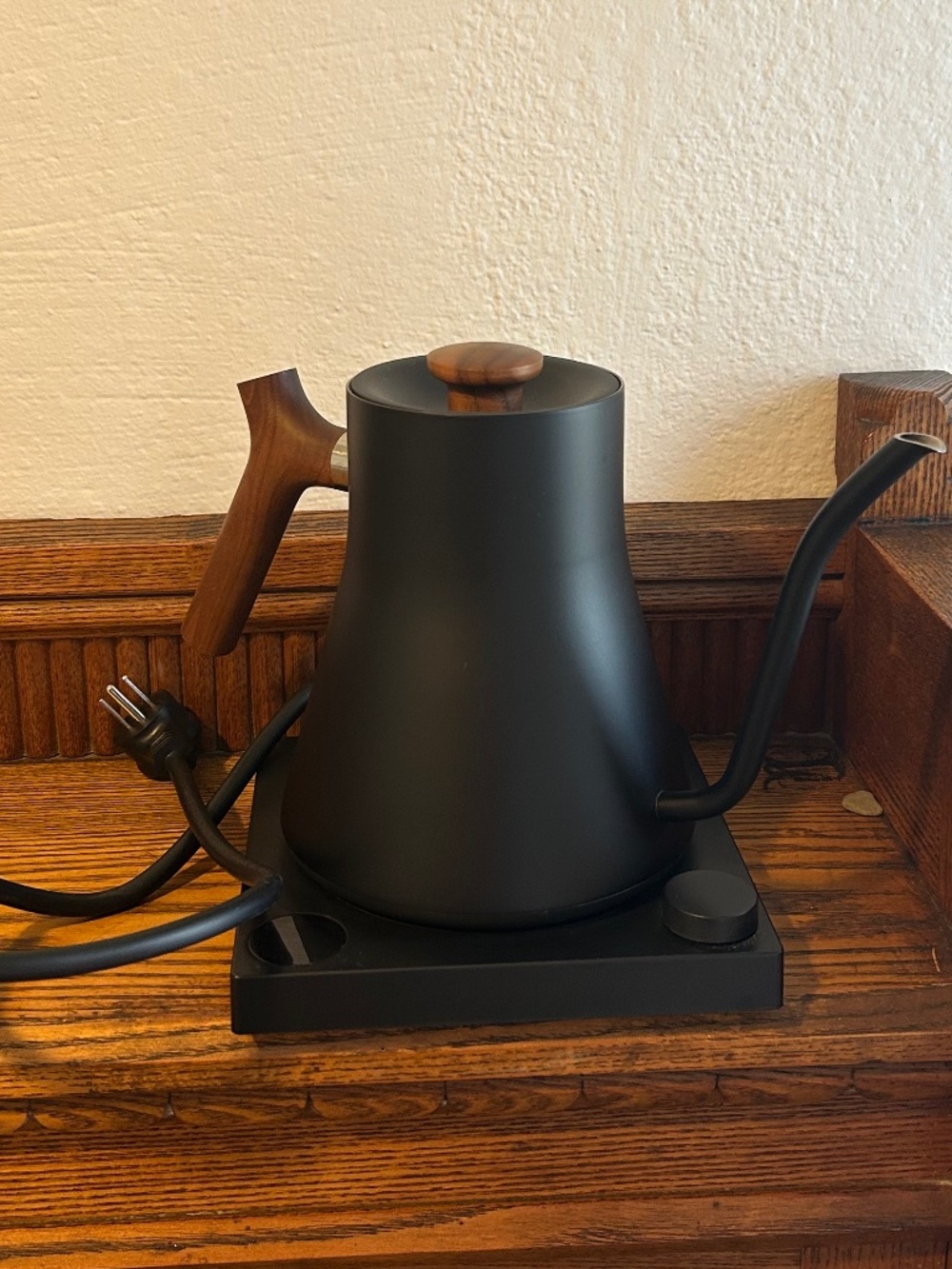 Fellow Stagg EKG Electric Pour-Over Kettle 0.9L black